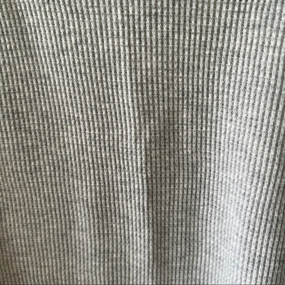 Aritia TNA Sweater BNWT - Picture 8 of 9